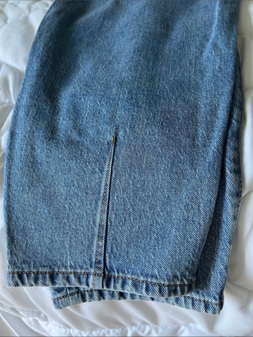 Ann Taylor Light Wash High-Rise Barrel Jeans - Picture 4 of 6